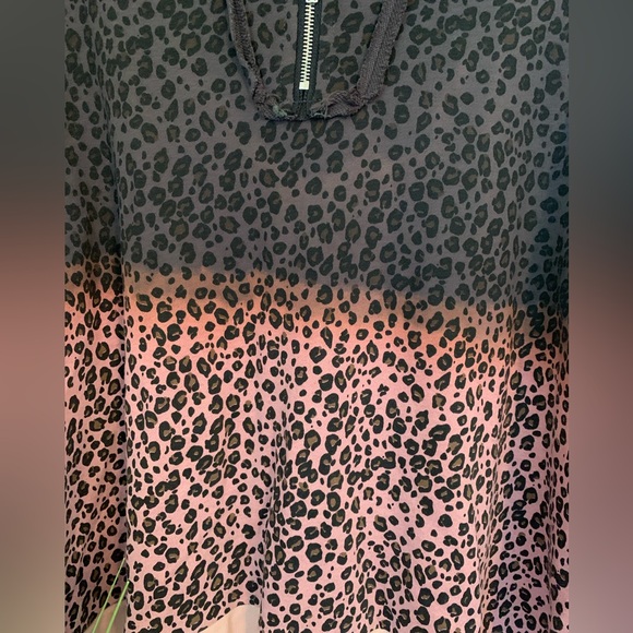 POL leopard print half zip ombré hooded sweater. Size L. - Picture 5 of 10